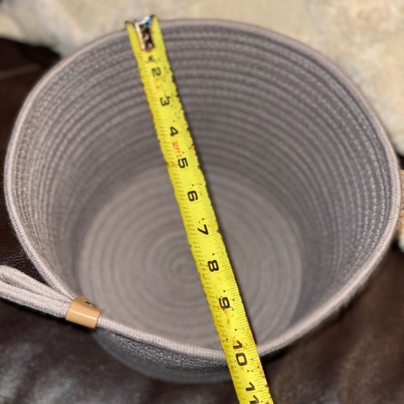Gray woven rope bin - Picture 3 of 5